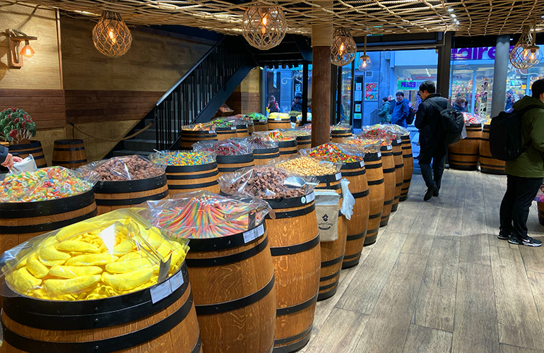 Captain Candyの店内風景