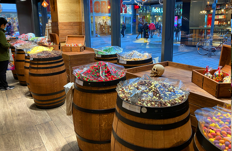 Captain Candyの店内風景