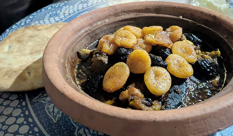 タジンを使った料理