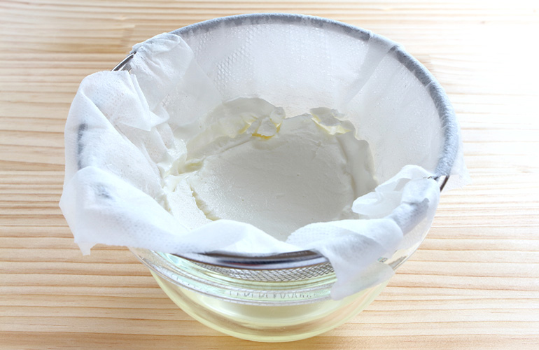 水切り後のヨーグルト